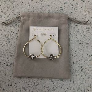 Kendra Scott earnings